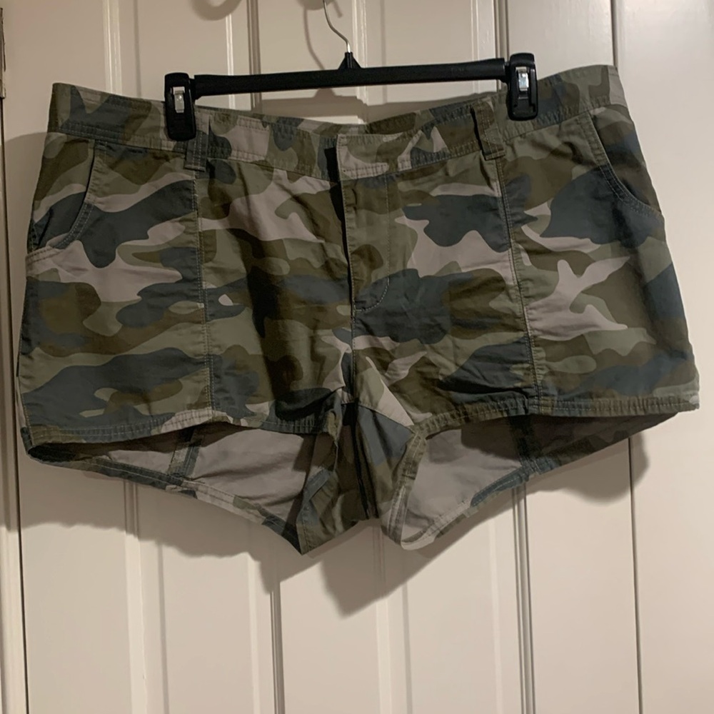 🤎💚Camo Shorts💚🤎